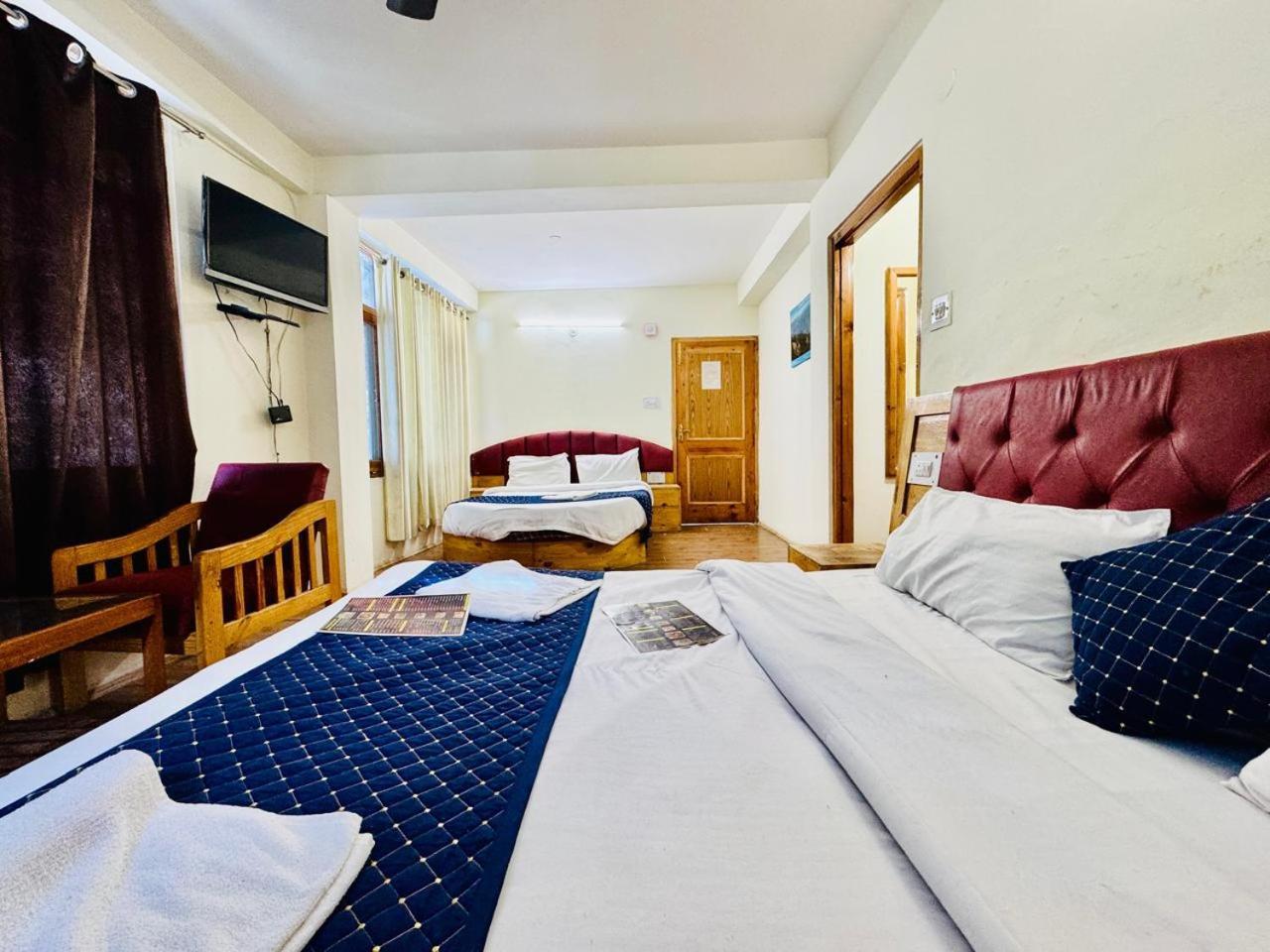 Royal Majestic View Point Lodge Manāli Extérieur photo
